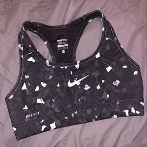 2 in 1 Nike sports bra